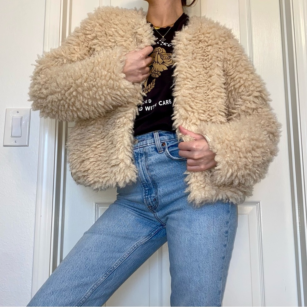 FOREVER 21 Sherpa Coat | cropped coat🐑